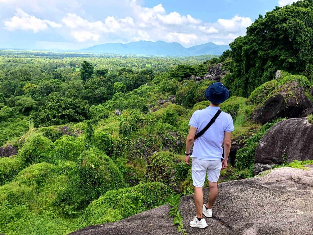 Ngắm cảnh khu du lịch Đồi Tức Dụp