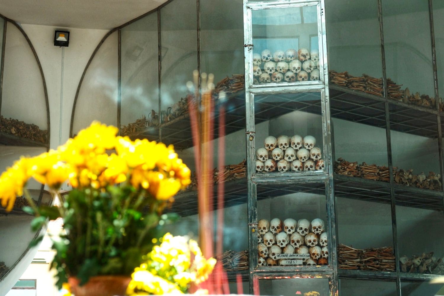 Du lịch An Giang Nhà mồ Ba Chúc Tri Tôn An Giang