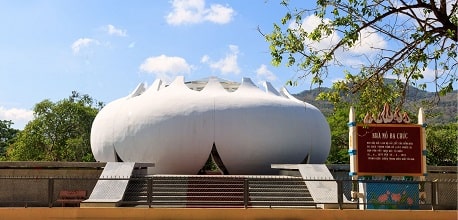 Nhà mồ Ba Chúc – Chứng tích lịch sử đau thương ở An Giang