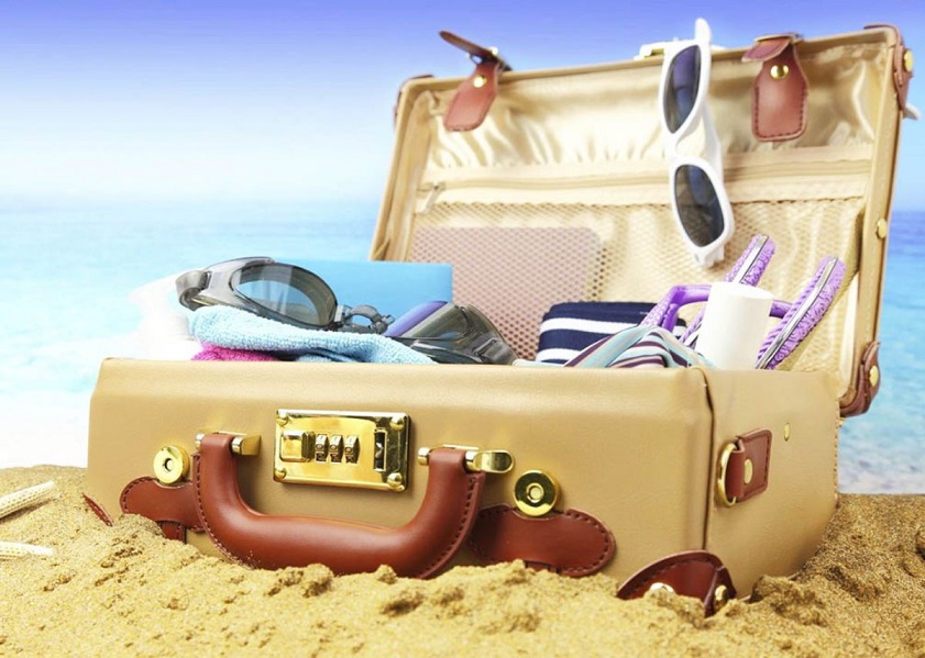 packing list for beach holiday