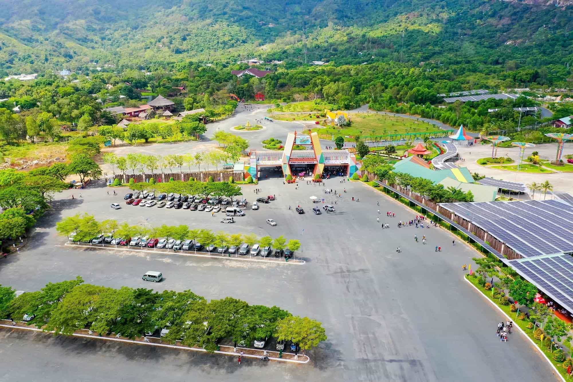 Toàn cảnh Khu du lịch Lâm Viên Núi Cấm An Giang