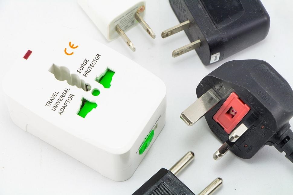 Australia to Vietnam power adapter Australia to Vietnam adapters