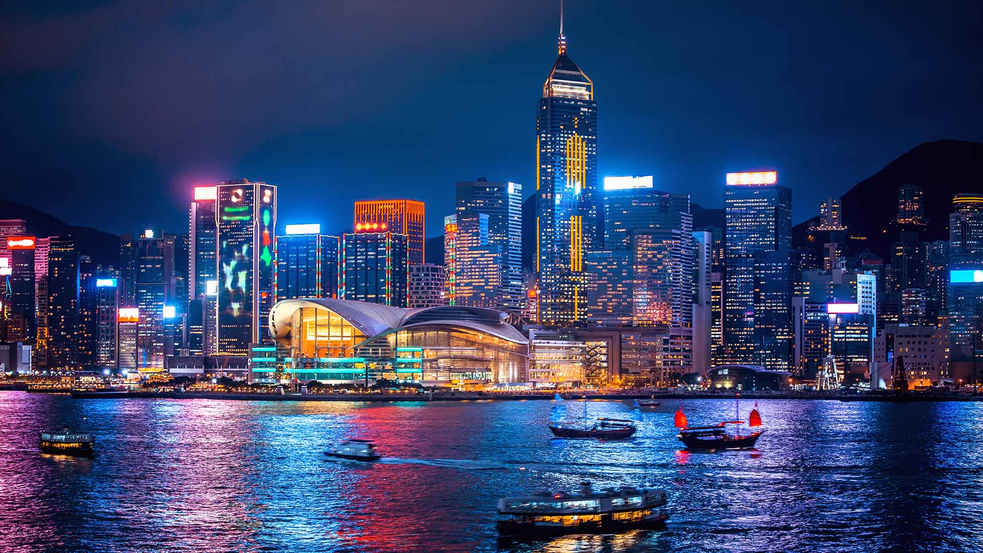Where to go for a 1-week vacation from Singapore Hong Kong’s energy makes exploration thrilling