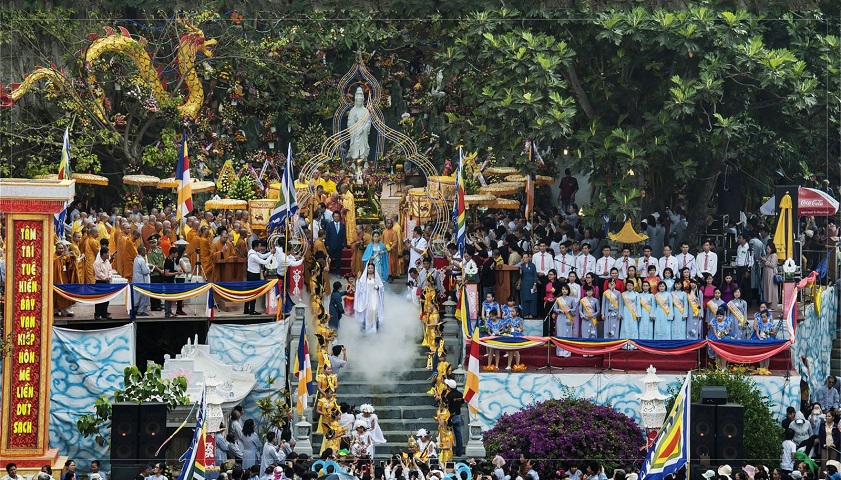 November in Vietnam November in Vietnam delights with lively festivals