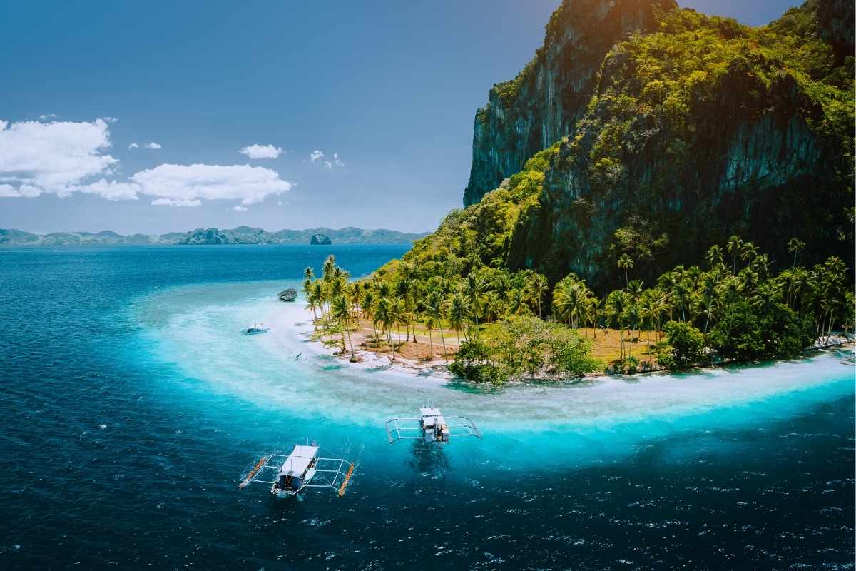 Where to go for a 1-week vacation from Singapore The Philippines offers unmatched island beauty at every turn