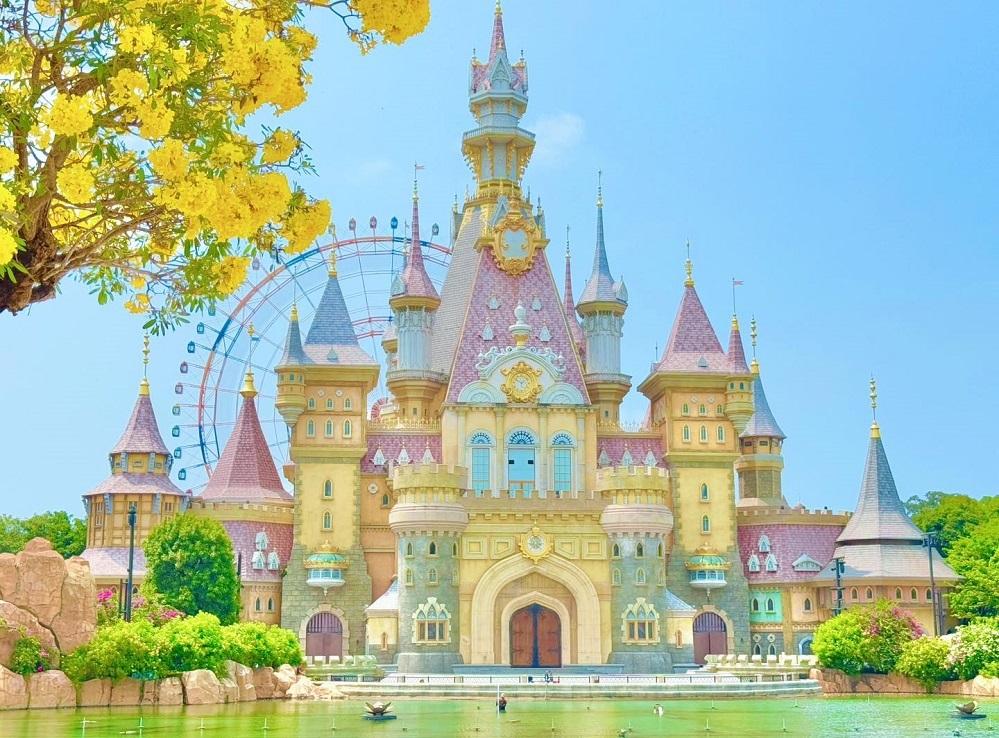 Vietnam trip cost from India for family VinWonders Phu Quoc is absolutely stunning