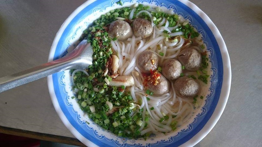 Bánh canh Vĩnh Trung Út Oanh Na