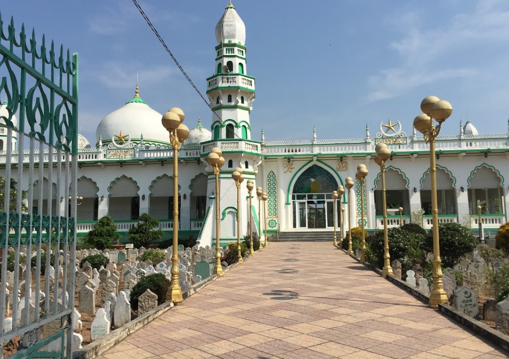 Thánh đường Masjid Jamiul Azhar Lối vào thánh đường Masjid Jamiul Azhar