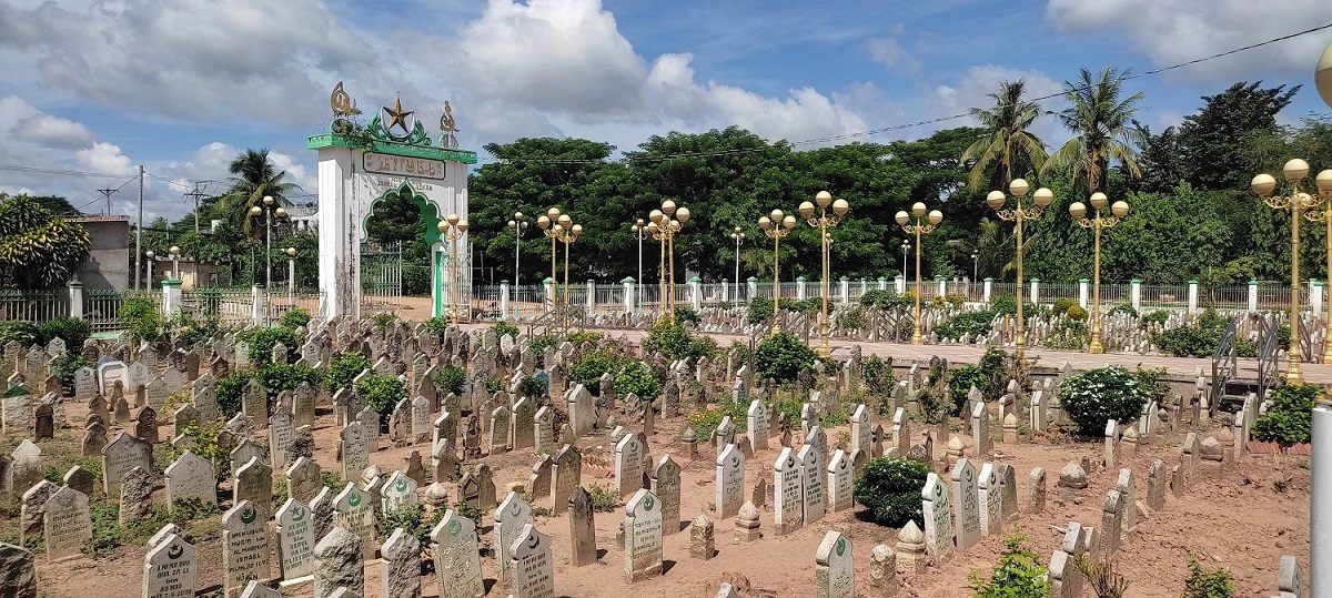 Thánh đường Masjid Jamiul Azhar Nghĩa trang thánh đường Masjid Jamiul Azhar