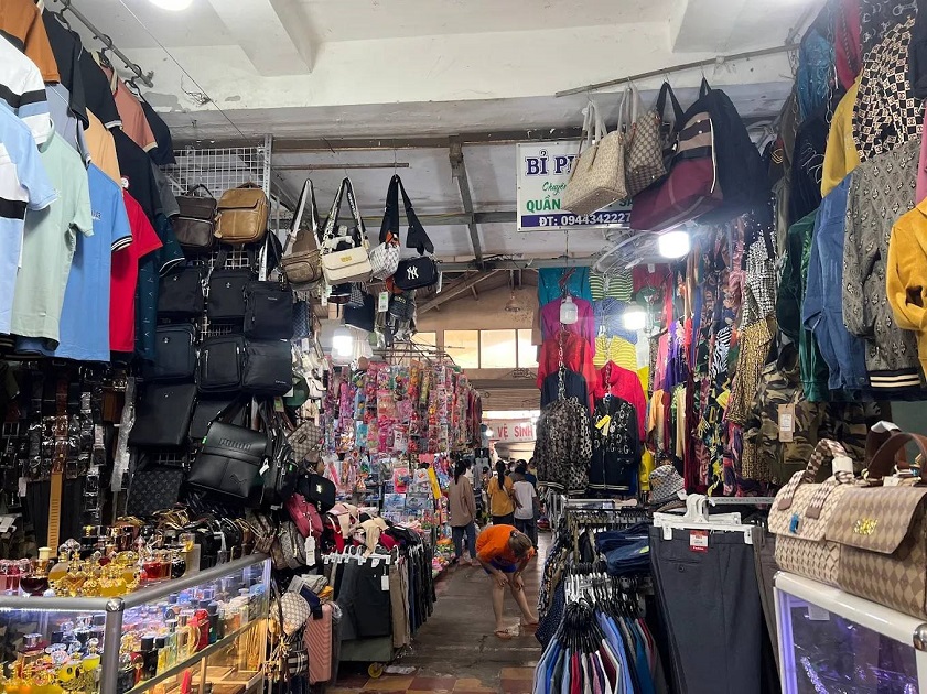 Chợ Tịnh Biên Sạp quần áo chợ Tịnh Biên