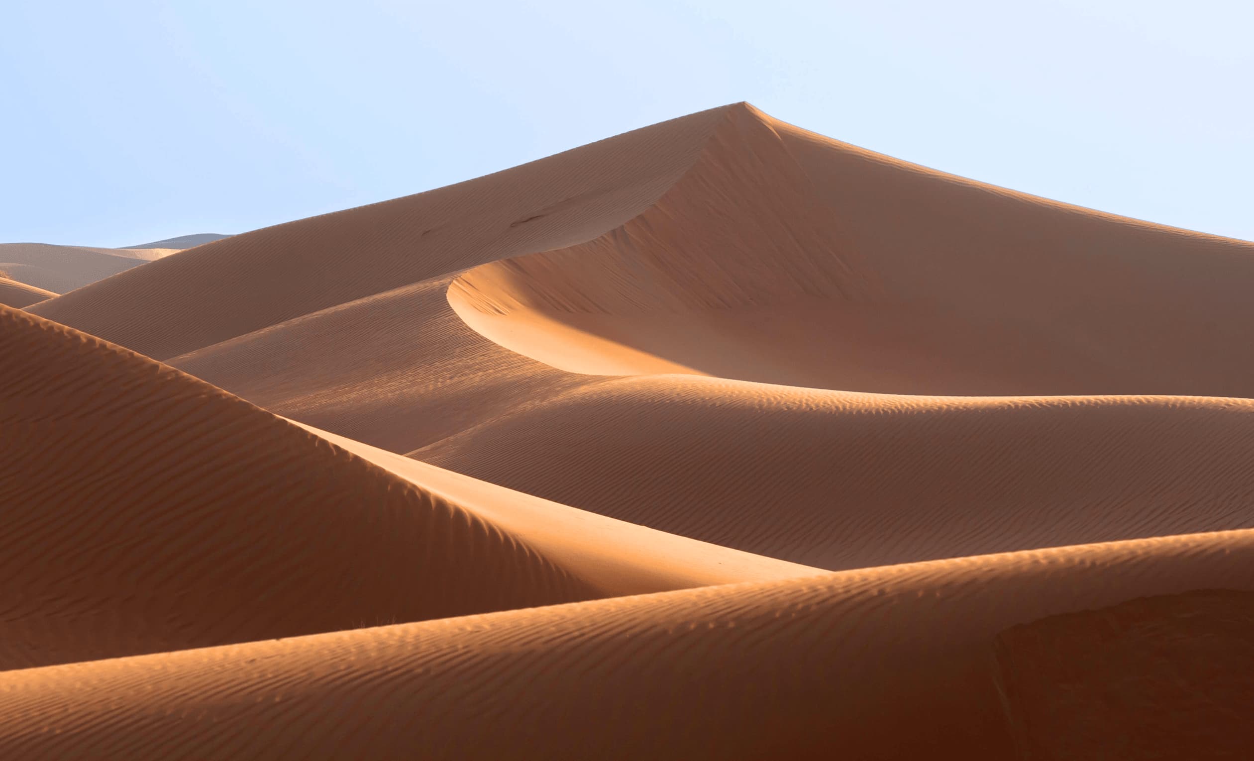 Hot countries in October The golden dunes of Dubai Desert Conservation Reserve