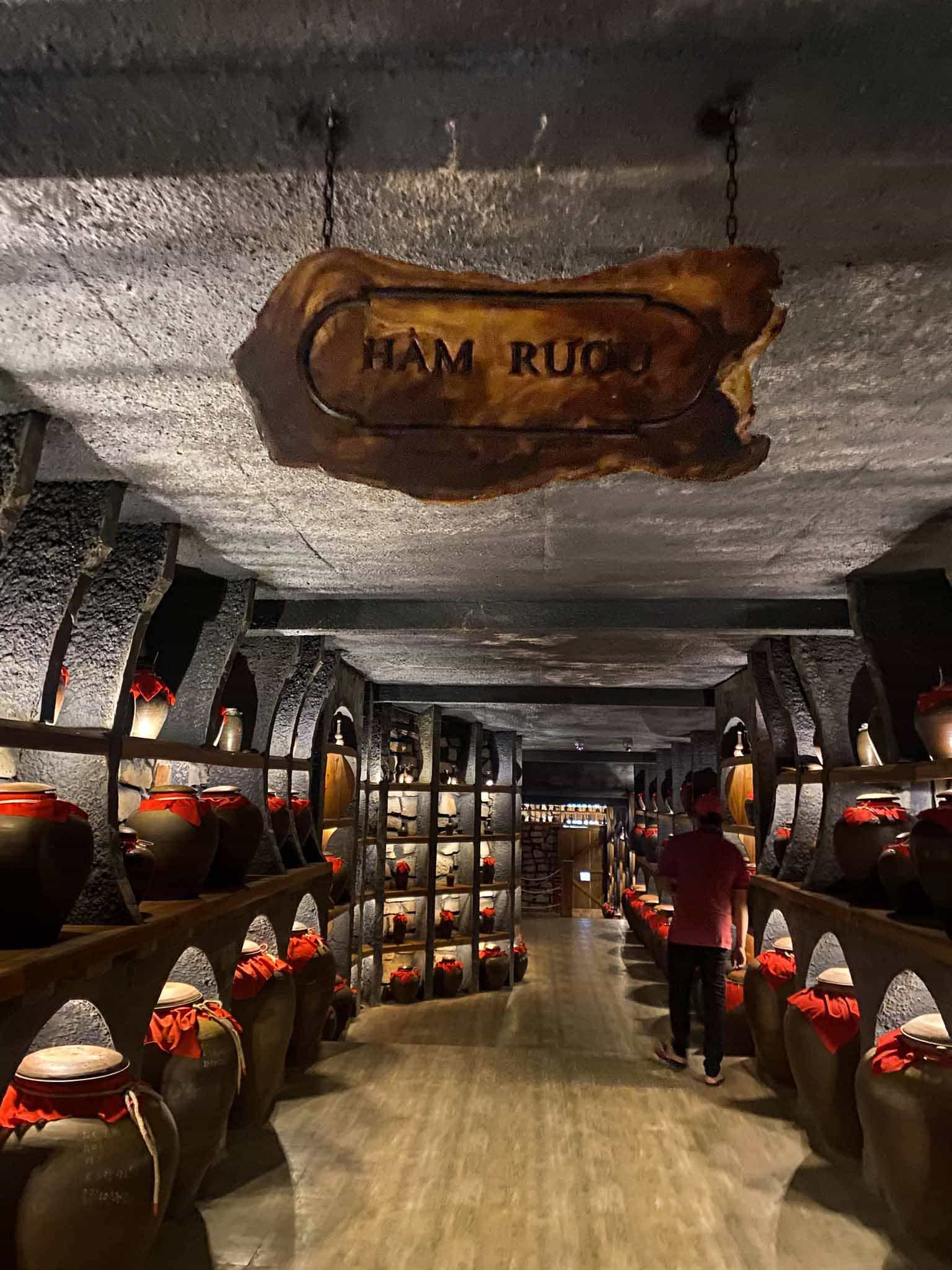 Đảo Yến Phú Quốc Hầm rượu trầm hương Đảo Yến