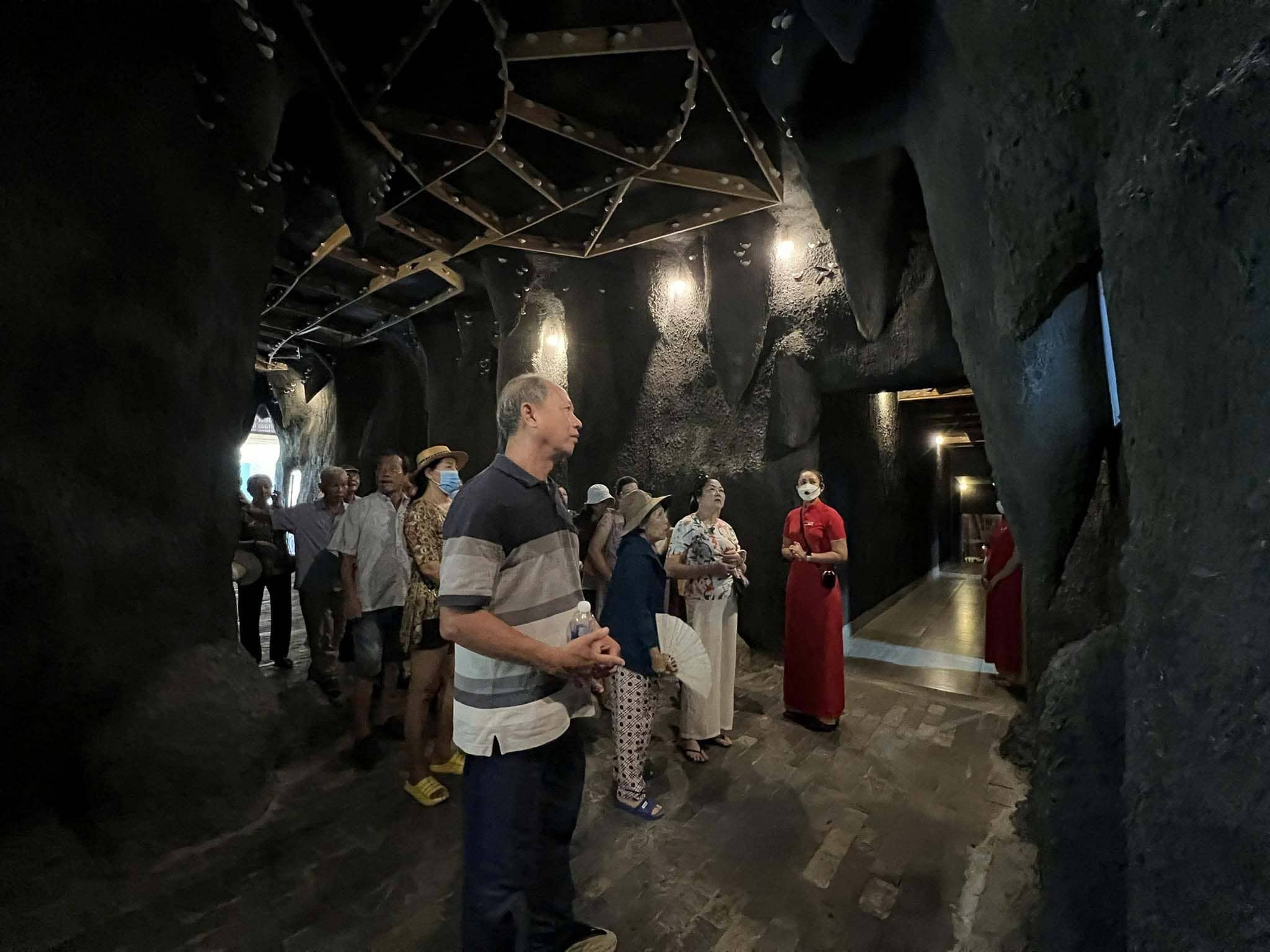 Đảo Yến Phú Quốc Hang yến Phú Quốc