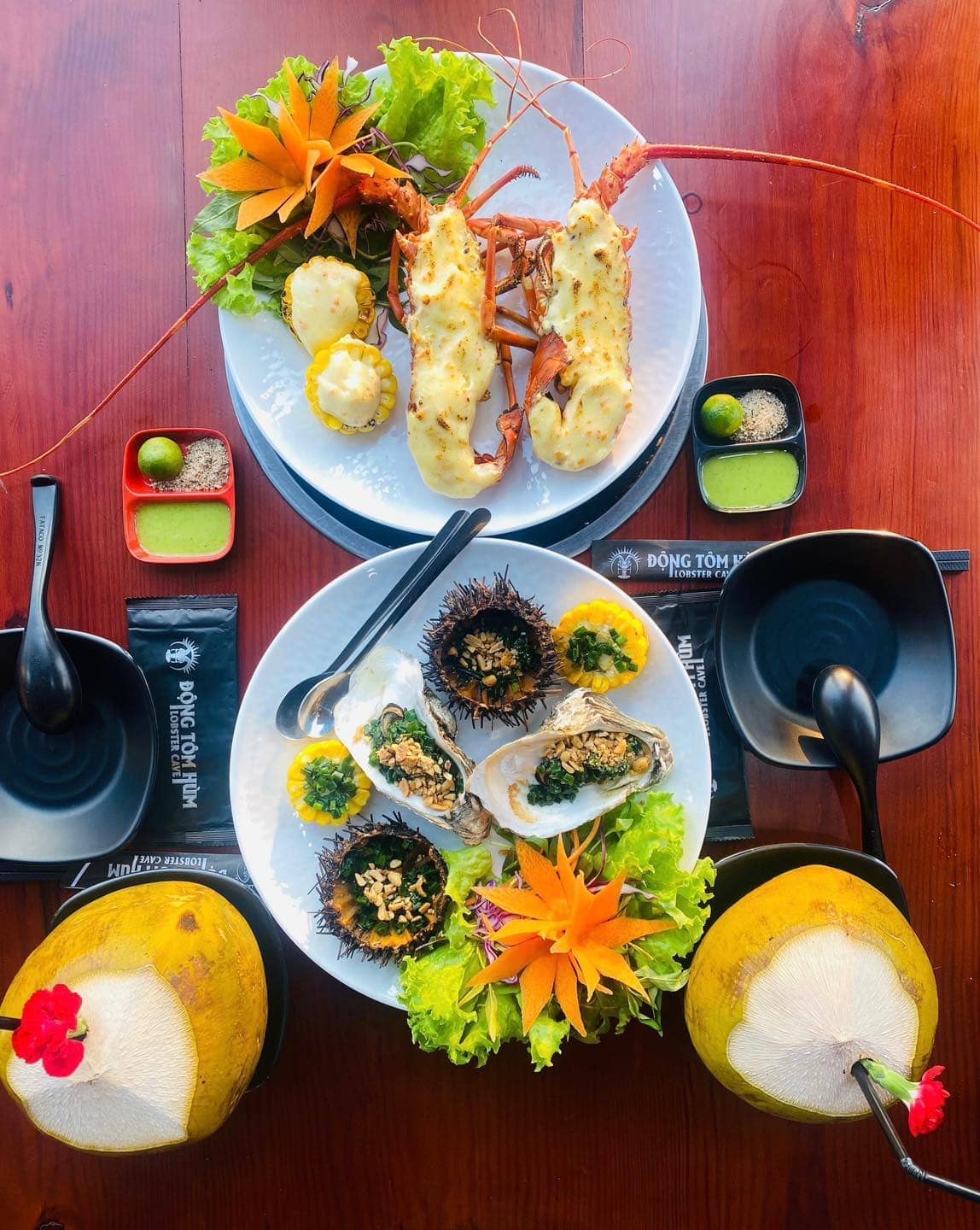 Nhà hàng hải sản Phú Quốc Nhà hàng hải sản Phú Quốc Động Tôm Hùm