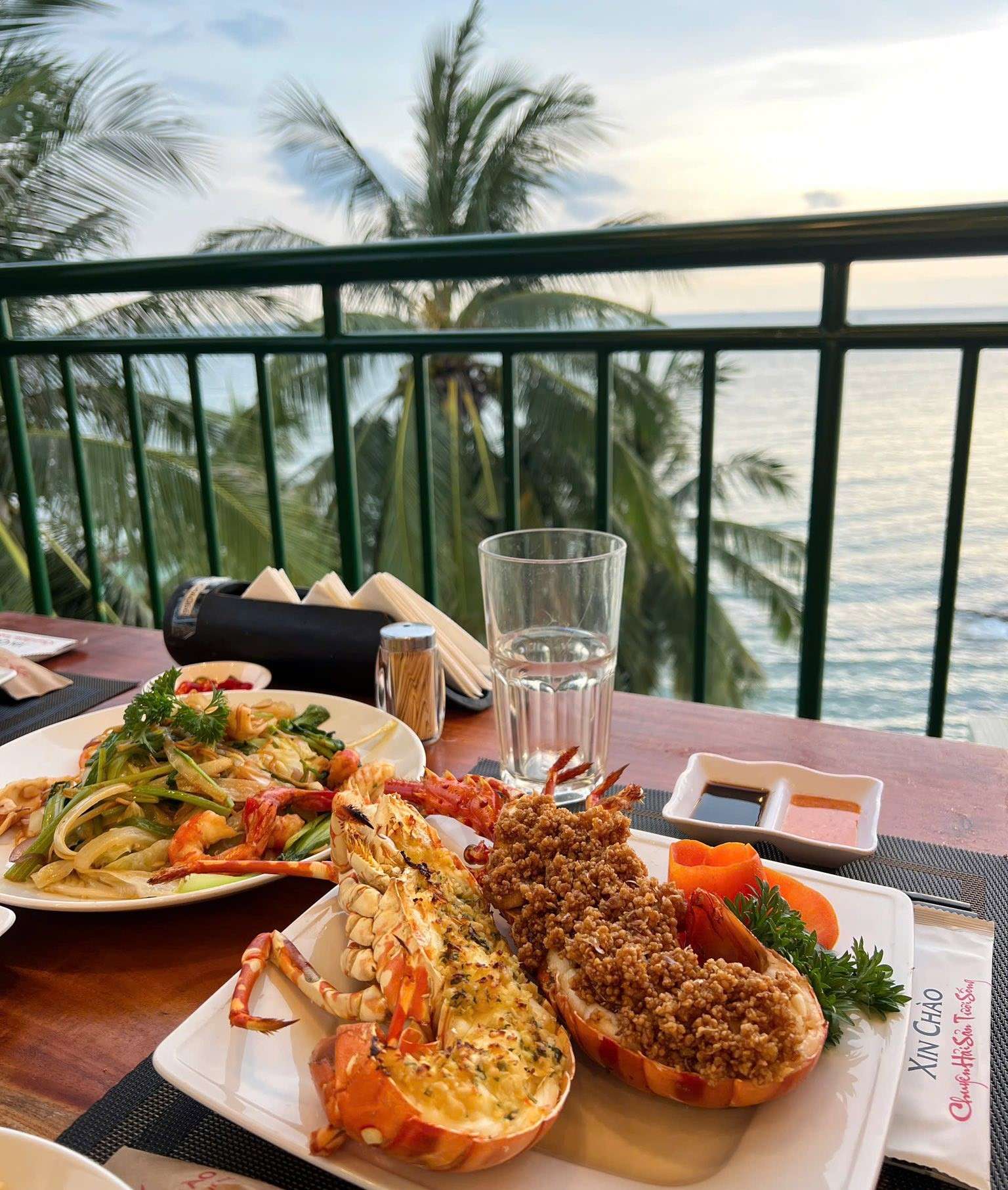 Nhà hàng hải sản Phú Quốc Nhà hàng hải sản Phú Quốc Xin Chào