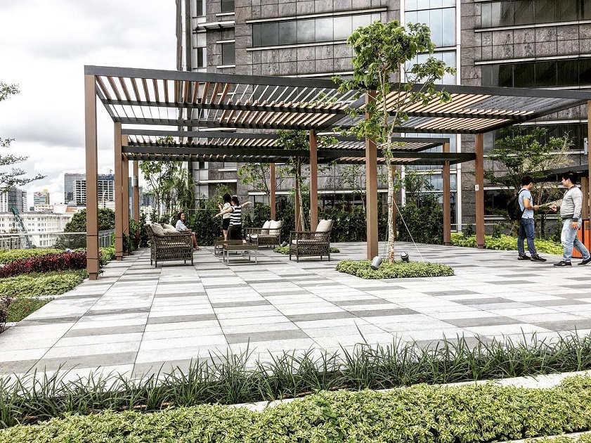 8/3 nên đi đâu chơi ở Sài Gòn Không gian thoáng mát tại khu vườn trên mây Takashimaya