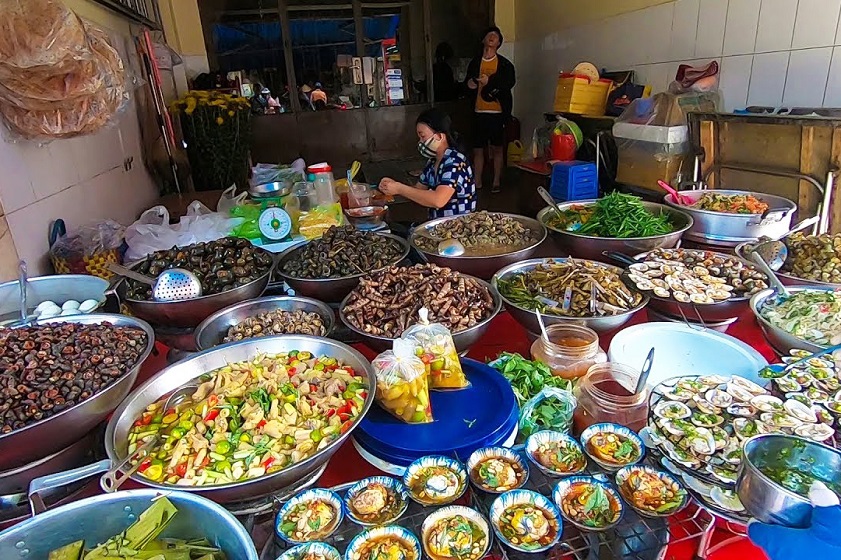 Ba Hoa Market in Tan Binh District