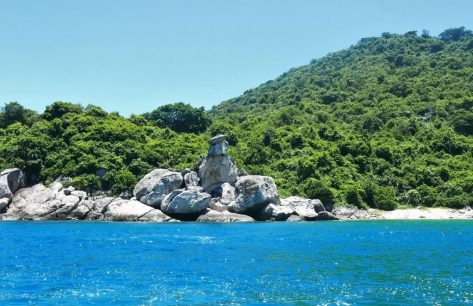 Bãi Chồng Cù Lao Chàm: Trọn bộ cẩm nang khám phá chi tiết từ A – Z