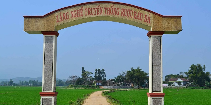 An Nhon Binh Dinh Bau Da Wine Village