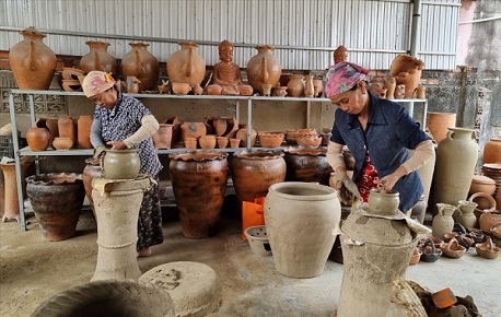 Bau Truc Pottery Village: A hub of timeless Cham culture