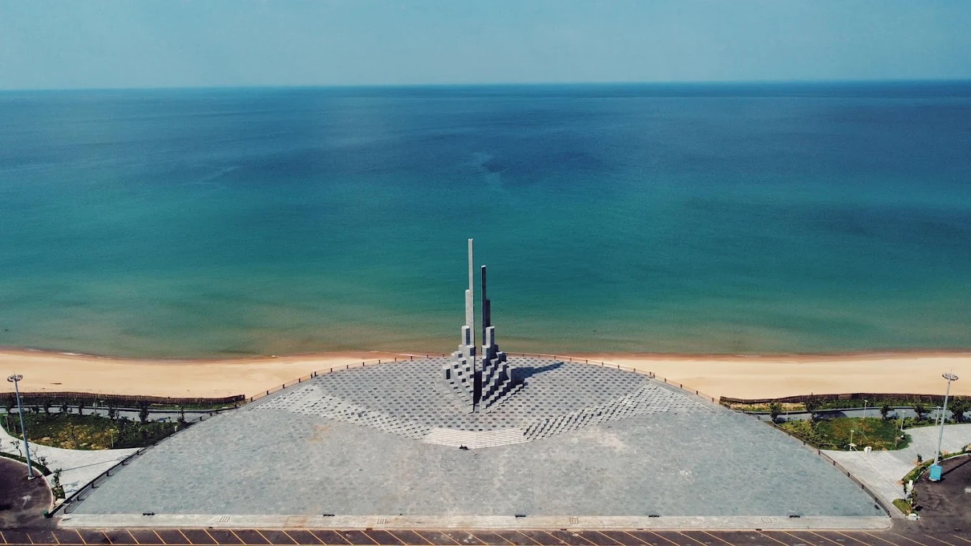 Tuy Hoa Vietnam Beaches in Tuy Hoa