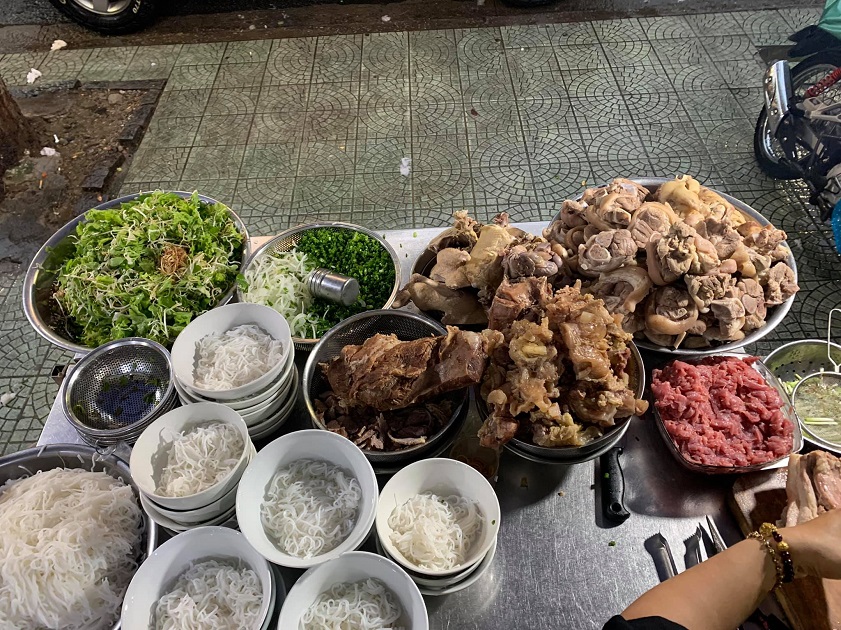 VinWonders Nam Hoi An Bun bo Hue Ba Gai