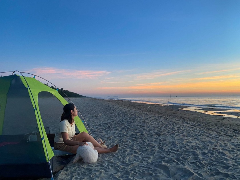 Camp on Thanh Hoa’s beach: Tien Trang