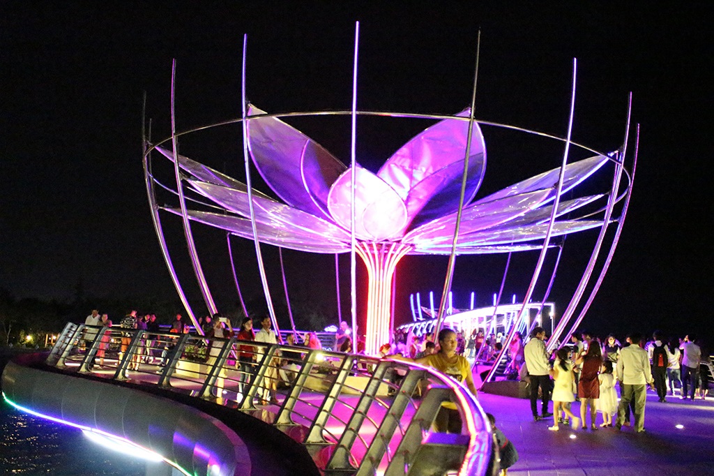 Can Tho Bridge Can Tho Walking Bridge