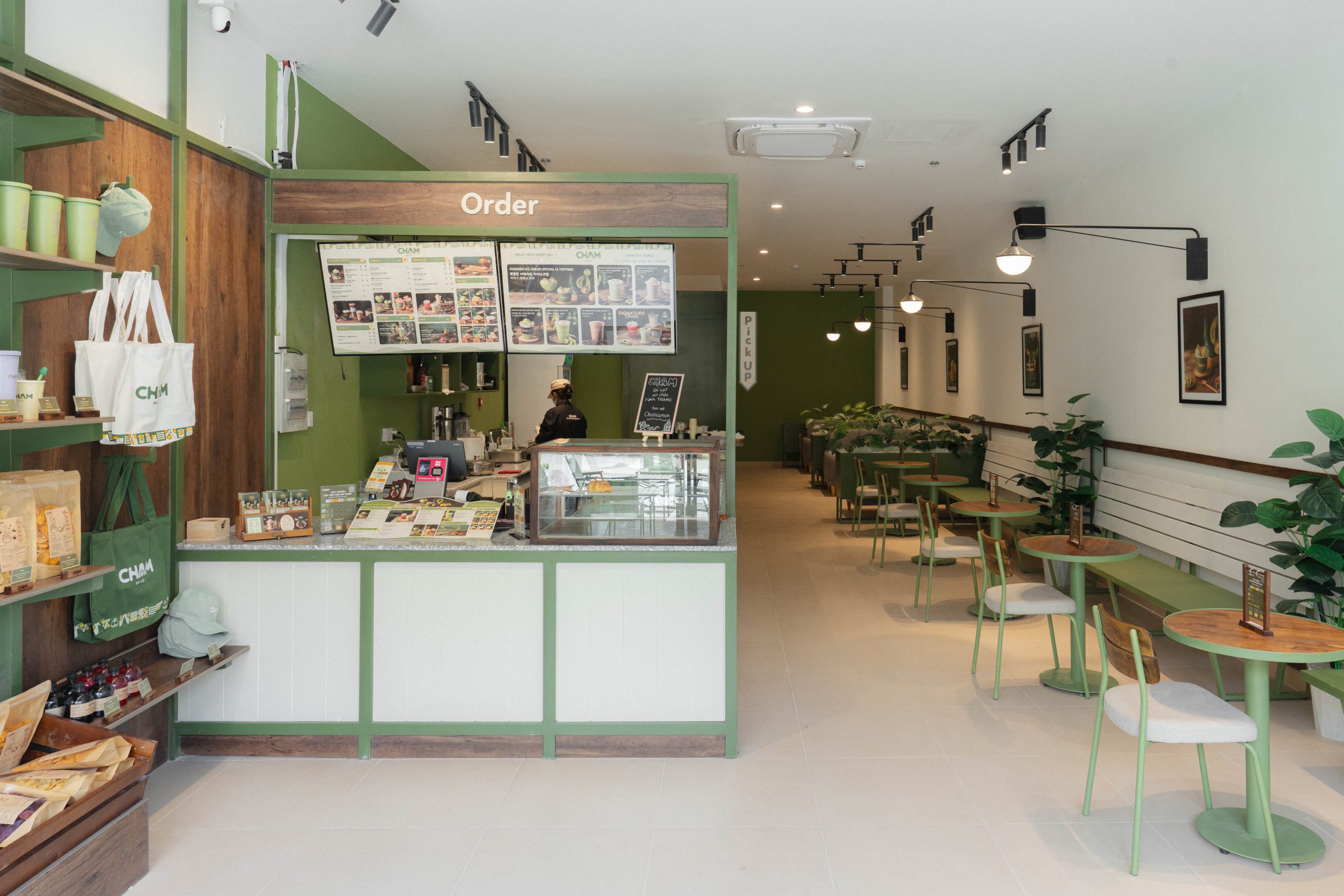 Chạm - Cafe & Kem Bơ Đà Lạt