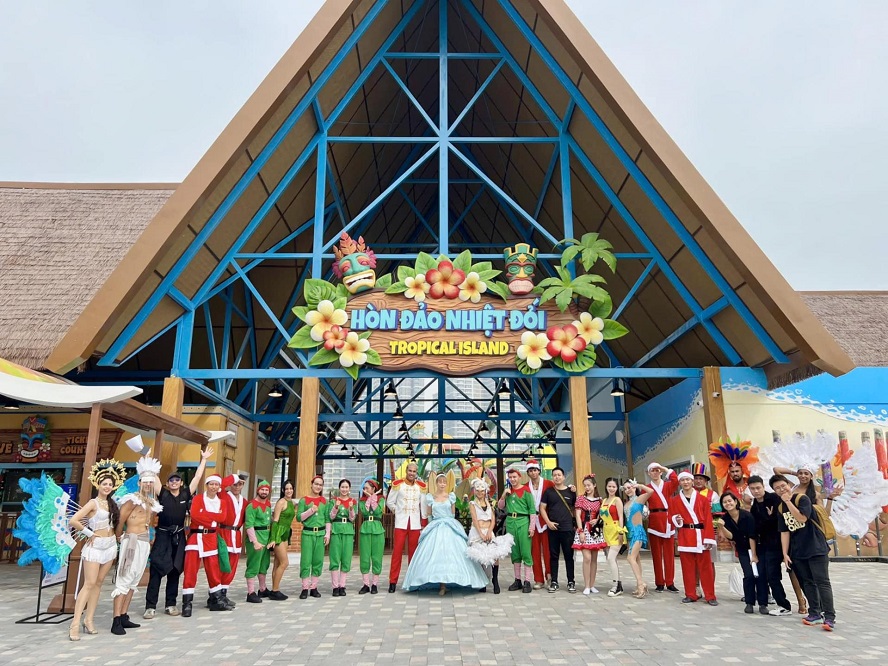 Delight in exploring Grand Park