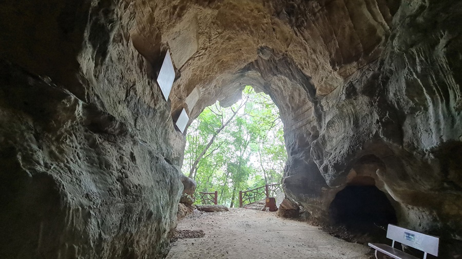 Khu di tích lịch sử văn hóa Hàm Rồng Động Long Quang Thanh Hóa