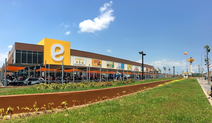 Emart is a popular place for young people in Go Vap District