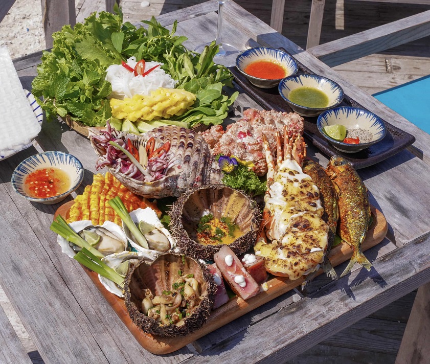Phu Quy Island Enjoy dishes from seafood