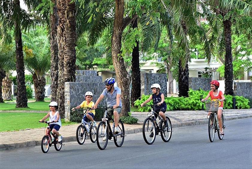 Ho Chi Minh City bike tour Enjoy the green spaces of the city