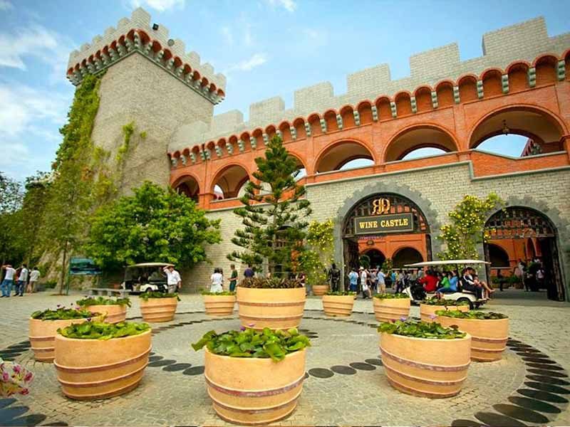 Check-in tại lâu đài rượu vang 