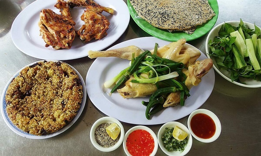 Quy Nhon food Ga chi is a specialty among Quy Nhon foods