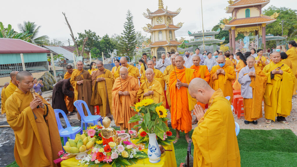 Giac Lam Pagoda Festival