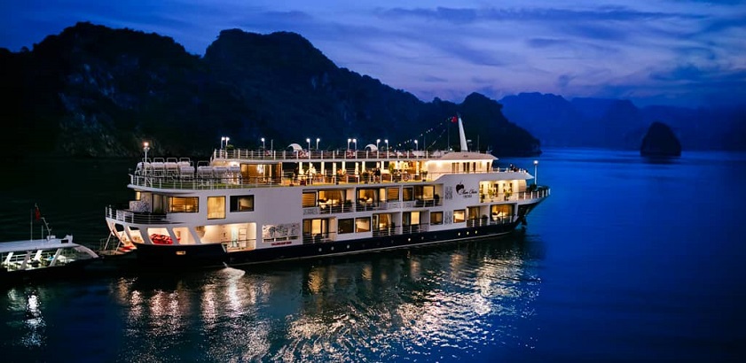 Ha Long Bay night cruise