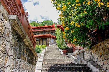 Hang Pagoda, An Giang: An ideal stop for culture seekers