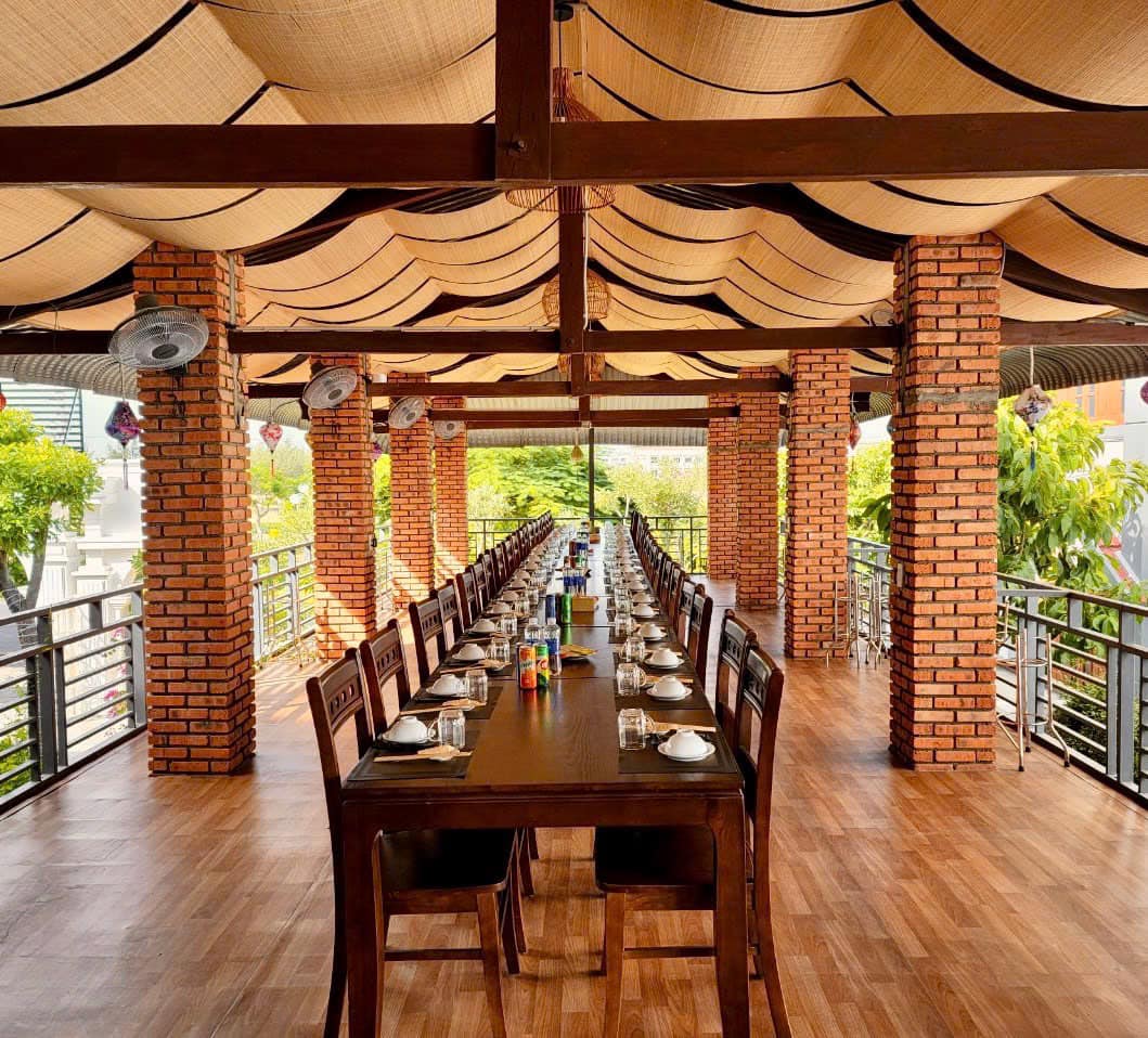 Hoa Vang Restaurant - a famous Phu Yen restaurant