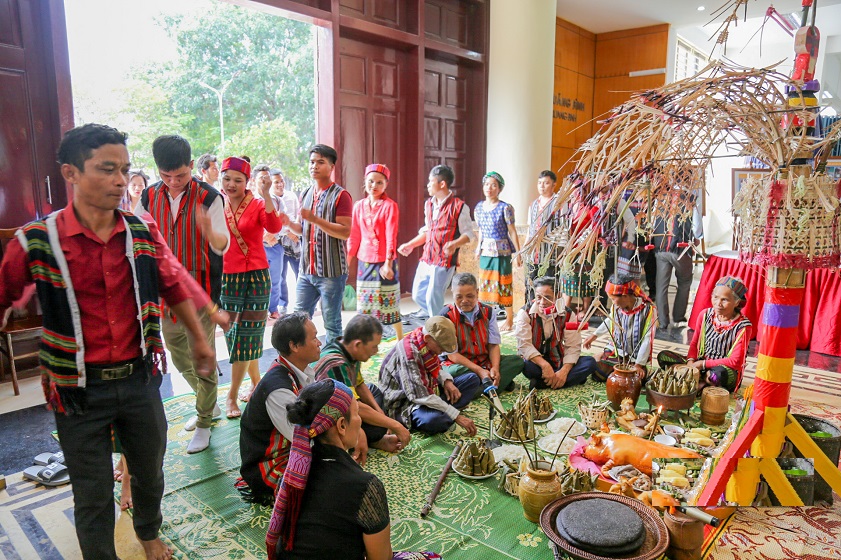 Immerse yourself in local culture of ethnic people in Phong Nha