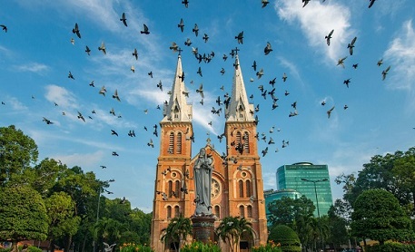Is Ho Chi Minh City worth visiting? Top 10+ reasons to go