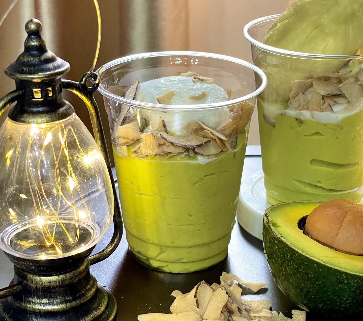 Kem bơ quán Trạm Bơ