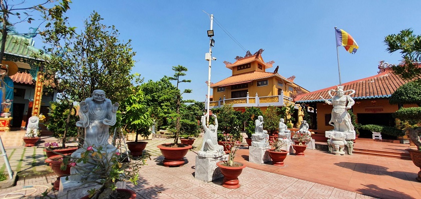 Long Thanh Pagoda in Binh Tan district