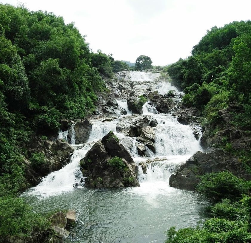 Day trips from Hoi An O O Waterfall