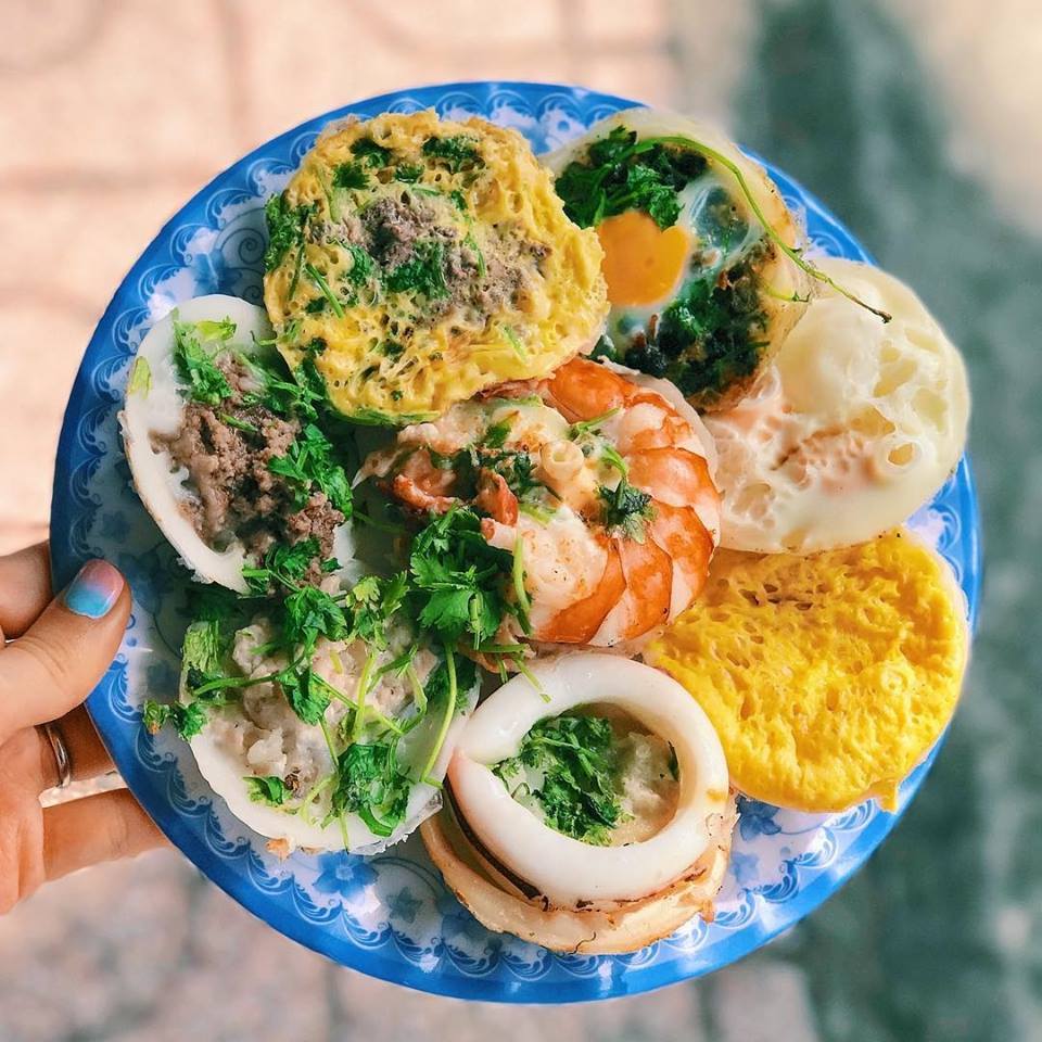 banh can Overview of Vietnamese banh can