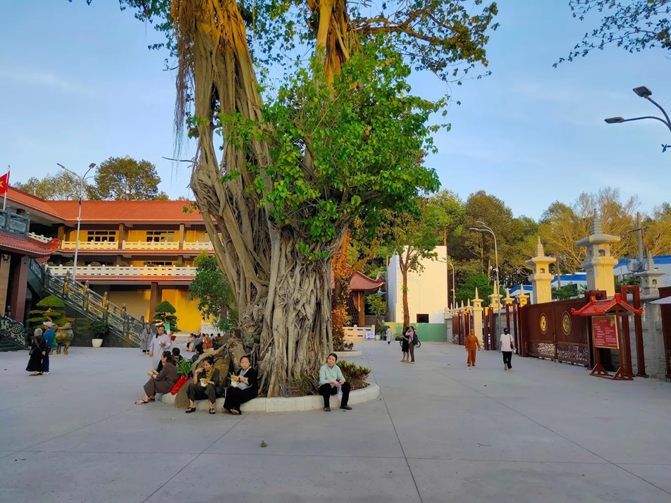 Pho Quang serene pagoda