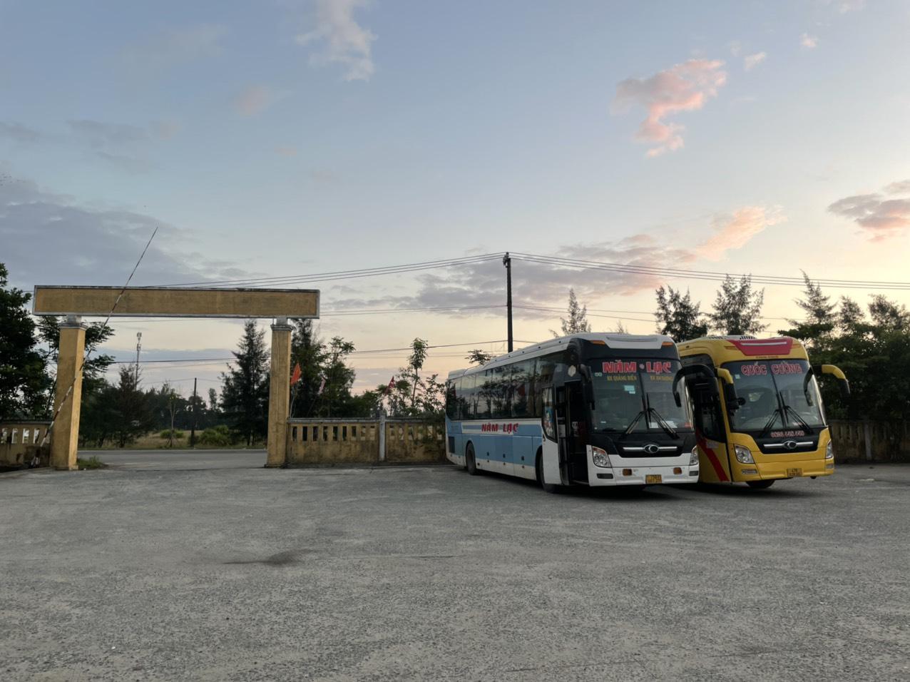 Quang Dien bus station