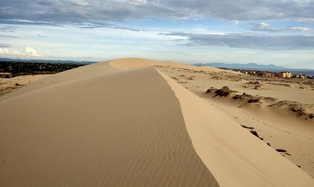 Quang Phu Sand Dunes: A must-see for thrill seekers