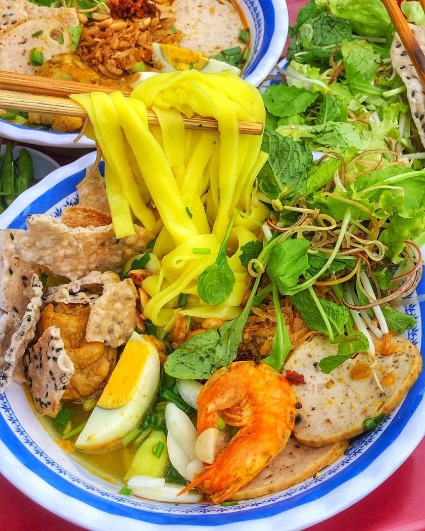 best food in Hoi An Quang noodles (mi Quang)